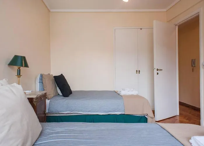 Perfecto Para Familias & Grupos - Departamento Grande Y Luminoso